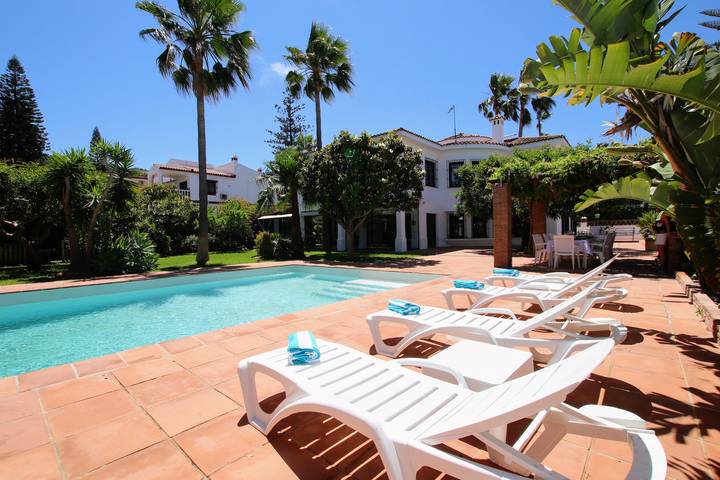 Villa pour 10 personnes, avec balcon et jardin - 1
