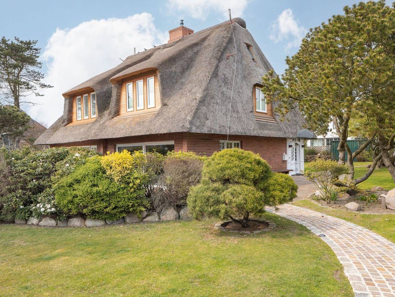 Seehüs - Wenn Tradition auf Moderne trifft entsteht ein Schmuckstück wie das Seehüs in Wenningstedt, Sylt