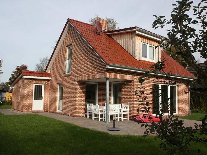 Ferienhaus für 6 Personen, mit Terrasse und Garten in Großes Meer