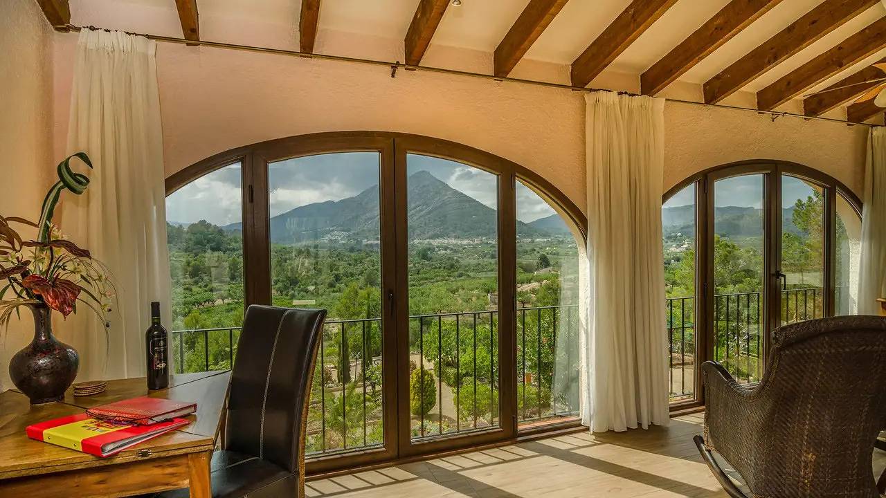 Chalet para 10 personas con balcón in Orba, Costa Blanca