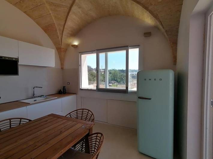 Villa für 6 Personen, mit Pool und Ausblick sowie Garten in Salve