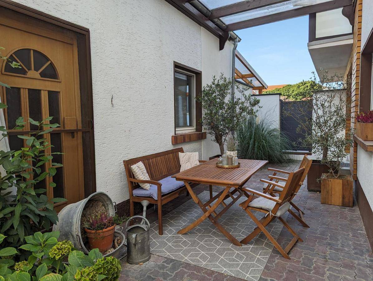 Appartement entier, Ihre Ferienwohnung in 67454 Haßloch - Pfalz in Haßloch, Pfälzer Rheinebene