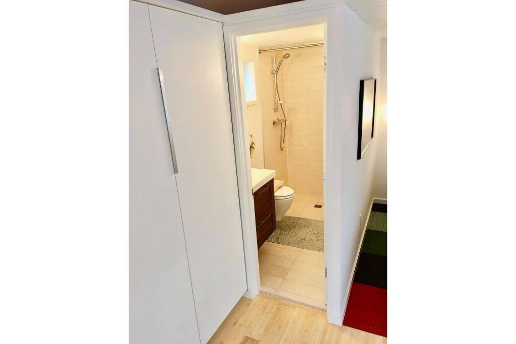 Bright Madison Valley Guest House in Seattle, Lake Washington