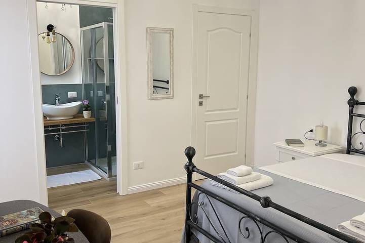 Bright, air-conditioned apartment with a large terrace a few steps from the sea in Terrasini, Palermo Province