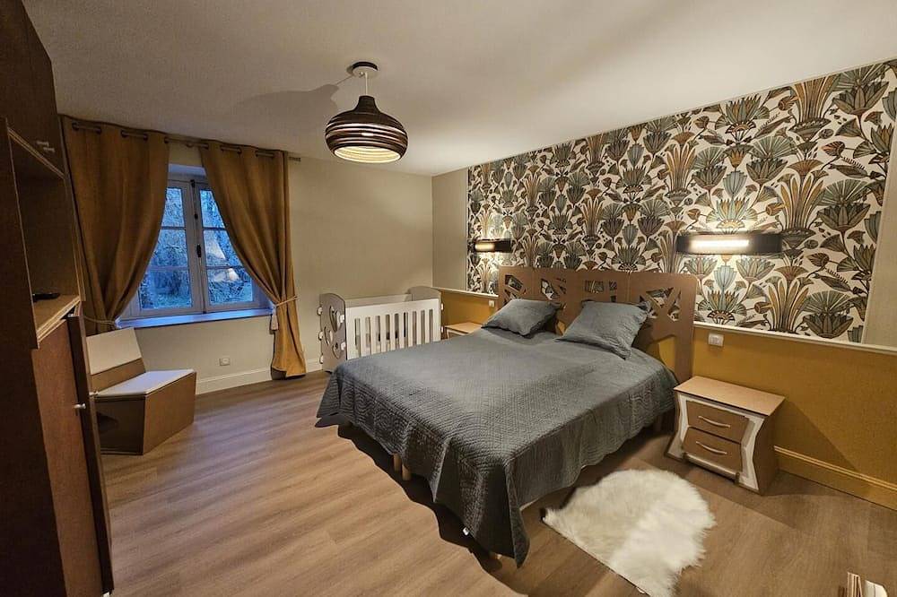 Gîte for large families - sleeps 13 in Vivonne, Vienne