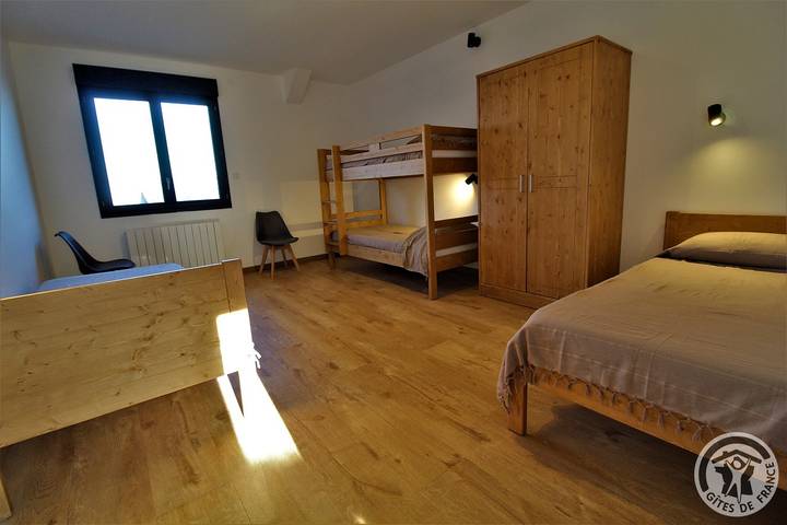 Gîte pour 15 personnes à Pommiers - 3