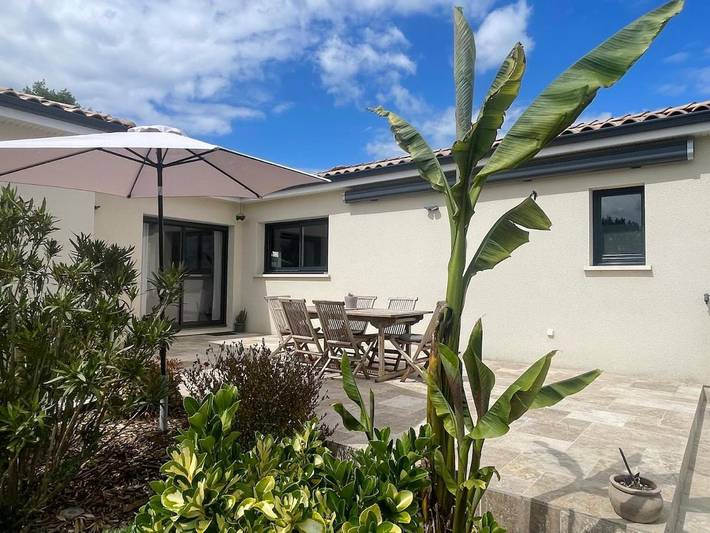 Location de vacances pour 6 personnes, avec terrasse à Agonac - 4