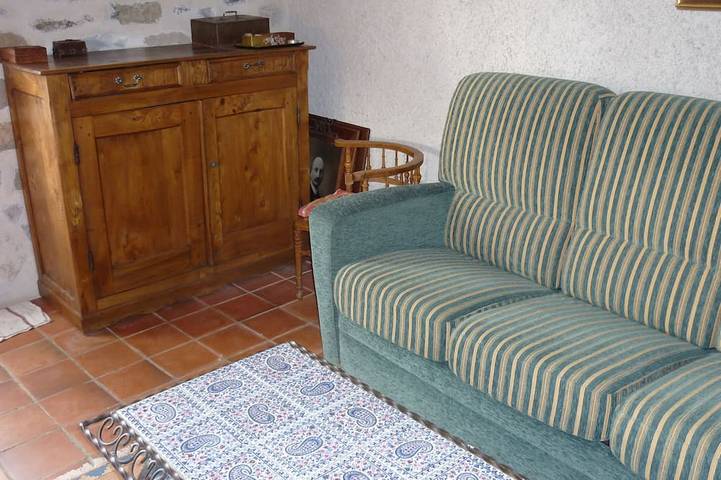 Gîte pour 3 personnes, avec jacuzzi et jardin, animaux acceptés à Saint-Julien-Chapteuil - 3