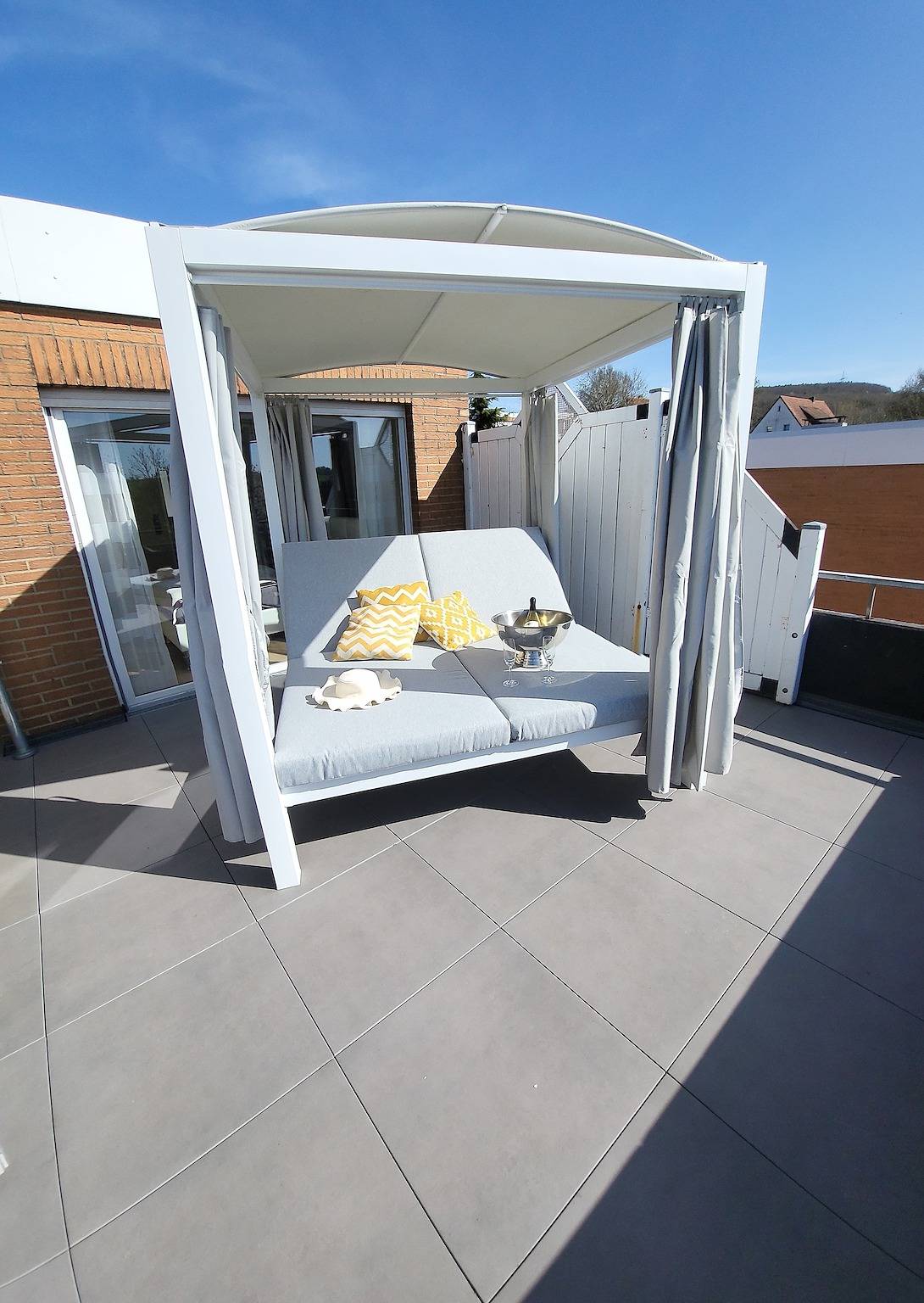 Ganze Ferienwohnung, Käuzchenquartier Design Ferienwohnung mit traumhaftem Fernblick in Rehme, Bad Oeynhausen