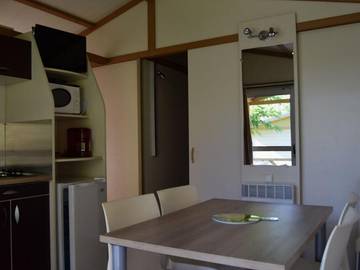 Chalet pour 4 Personnes dans Saint-Félix-de-Bourdeilles, Périgord Vert, Photo 4