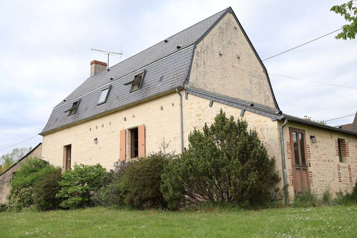 Escapada en la N7 - Casa del Jardinero - cerca del Loira con aparcamiento gratuito in La Marche, Valle del Loira