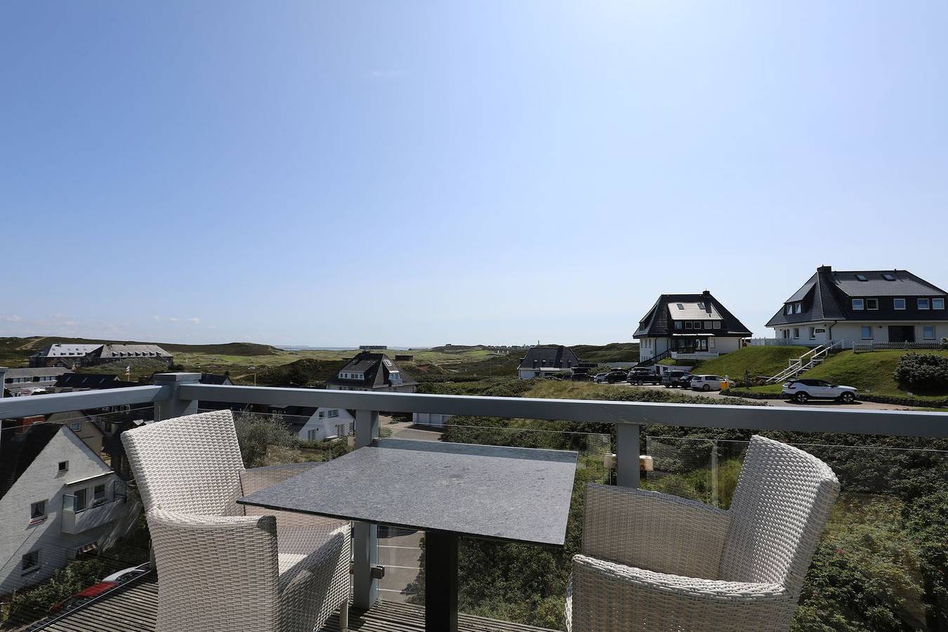 Ganze Wohnung, Traumhafte Ferienwohnung mit Balkonblick auf den Budersand Golfplatz in Hörnum, Sylt