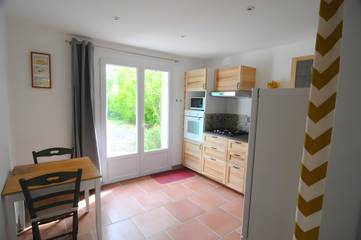Appartement De Vacances pour 2 Personnes dans L'Isle-sur-la-Sorgue, Provence, Photo 1