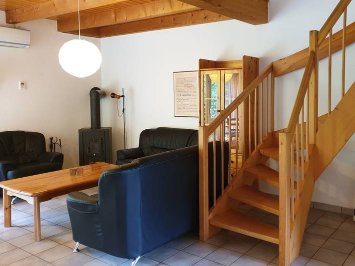 Ferienhaus für 8 Personen, mit Terrasse und Garten, kinderfreundlich in Nieheim - 2