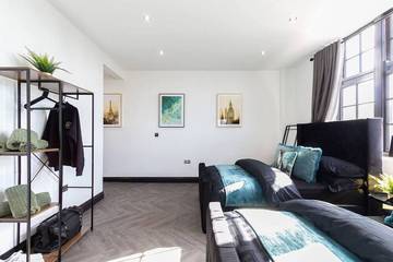 Glamping for 9 People in Brighton, Sussex, Photo 4