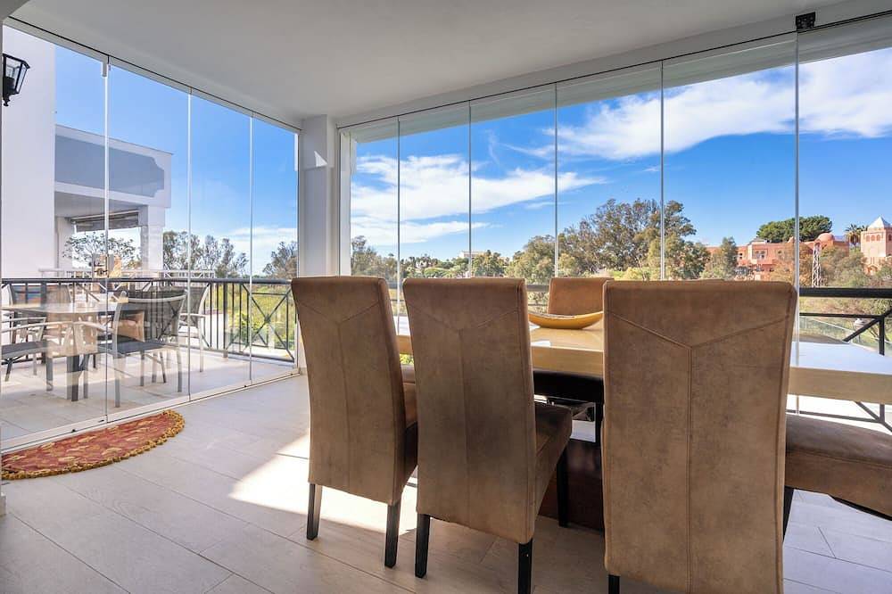 Geheel appartement, Amazing Seaview Penthouse 3Br in Unique Villa Finlandia Marbella, Cabopino in Artola, Marbella