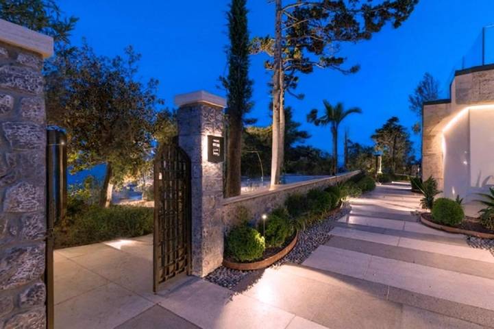 Villa per 16 persone - 1