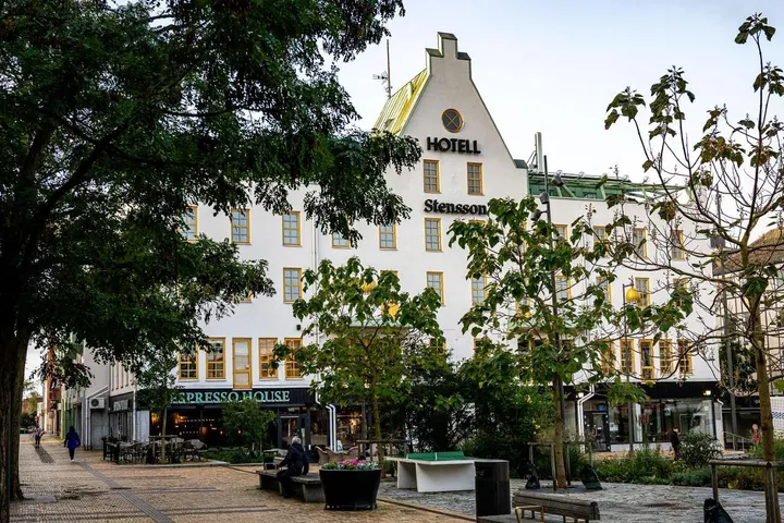 Hotel para 4 pessoas, com varanda e vista - 1