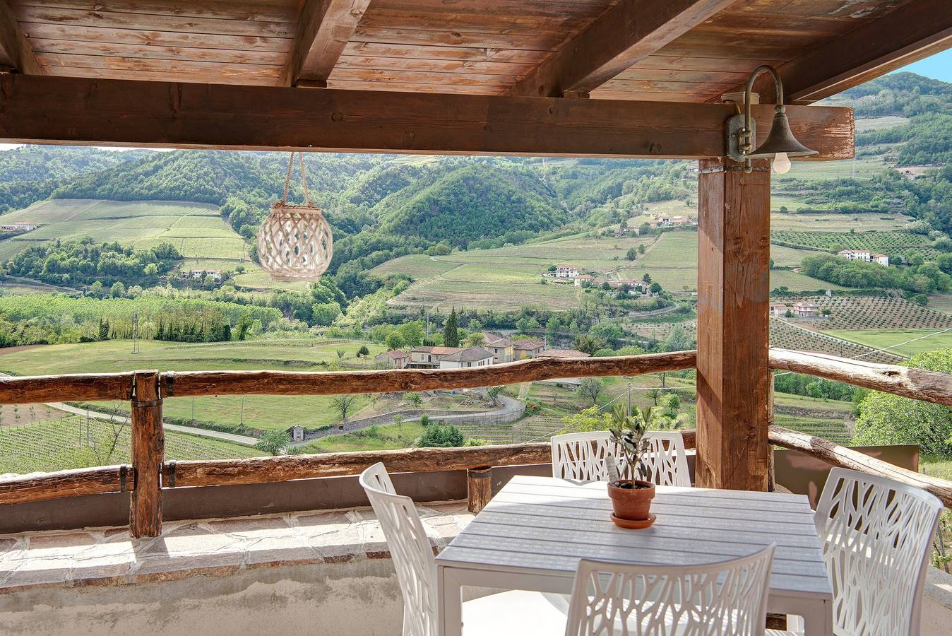 Boerderij voor 6 Personen in Vesime, Langhe