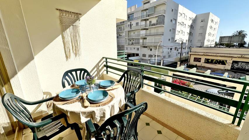 Ferienwohnung für 4 Personen, mit Balkon in Gandia