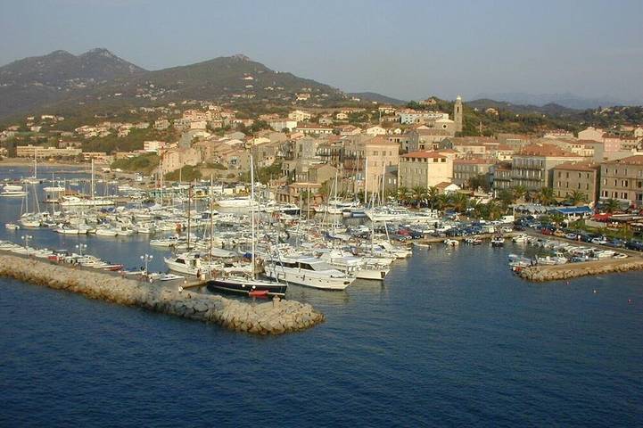 Gîte pour 5 personnes dans Office De Tourisme De Propriano