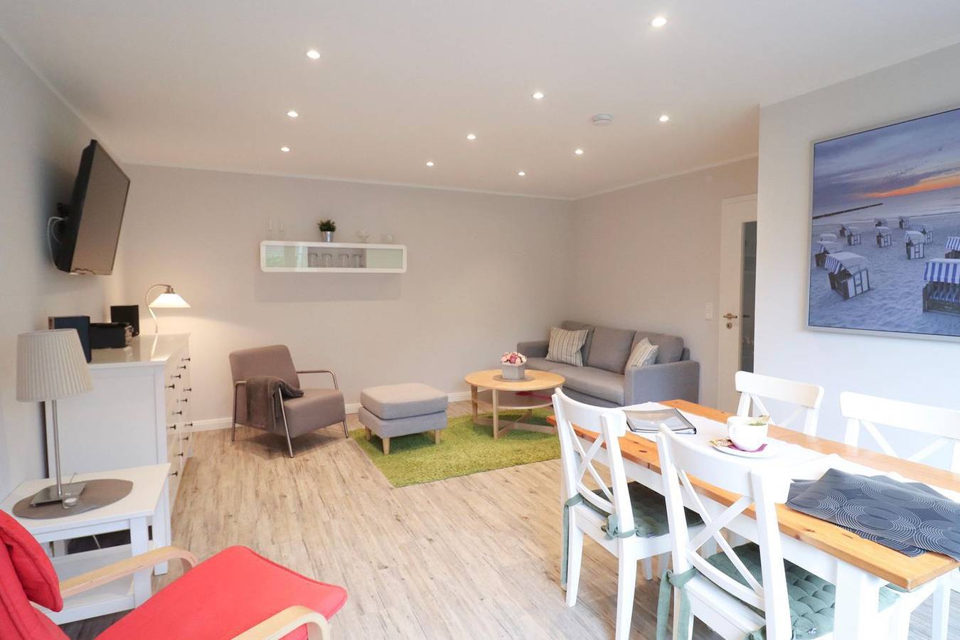 Ganze Wohnung, 4-Sterne Ferienwohnung Ringelblume mit Terrasse & Garten in Kabelhorst, Ostholstein