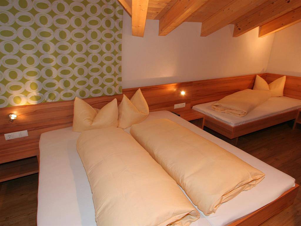 Ganze Ferienwohnung, Apart Stella Alpina in Pettneu, Pettneu am Arlberg