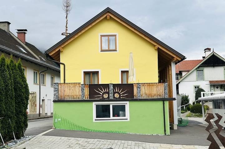 Ferienhaus für 6 Personen, mit Terrasse und Garten