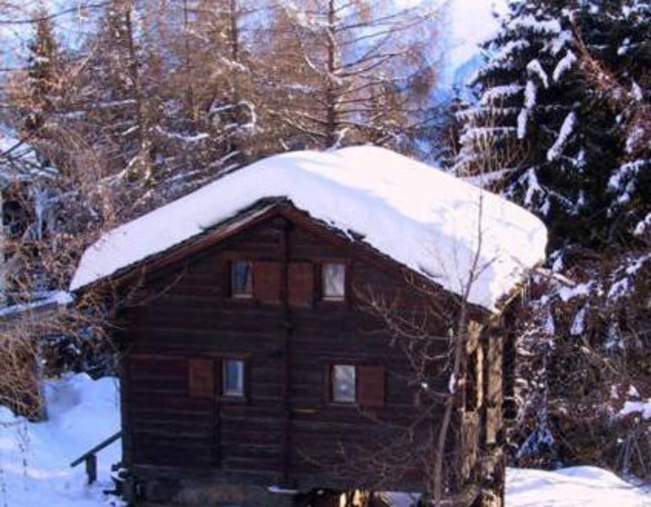 Apartamento vacacional entero, Chalet Mazot ein umgebauter alter Kornspeicher in Bagnes, Alpes del Valais