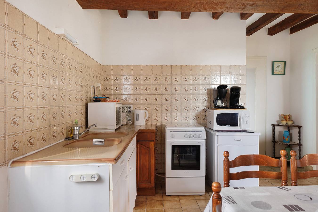 Maison de Vacances 'Gîte 264, Proche Zoo Beauval' avec Terrasse Privée et Jardin Privatif in Noyers-sur-Cher, Région de Romorantin-Lanthenay