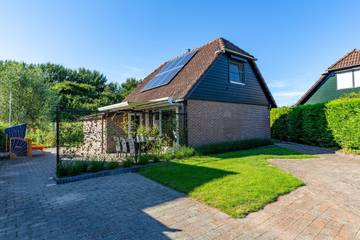 Ferienhaus für 5 Personen, mit Balkon/Terrasse und Terrasse in Zeeland