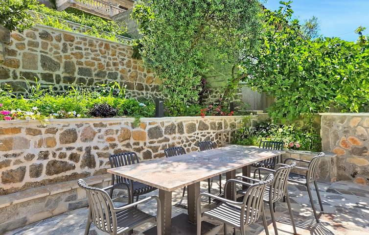 Ferienwohnung für 7 Personen, mit Terrasse in Obrovac - 2
