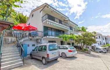 Ferienwohnung für 4 Personen, mit Terrasse und Garten in Piran