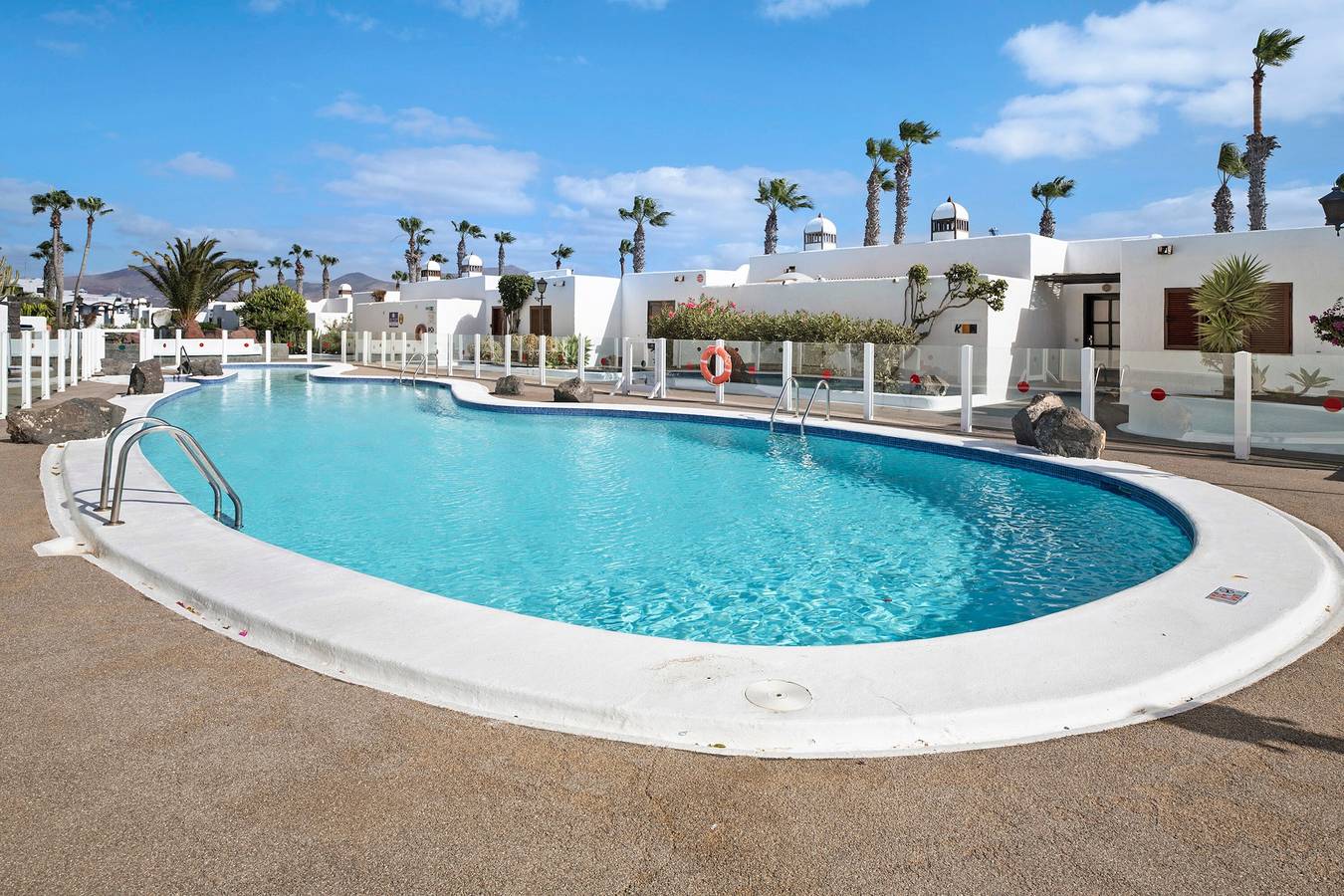 Ganze Wohnung, Ferienwohnung Puerto Chico P mit Meerblick, Pool, Terrasse & Wlan in Playa Blanca, Yaiza