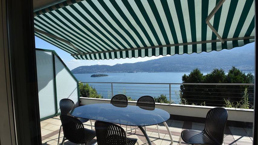 Appartamento per 4 persone, con terrazza e vista lago in Comune di Verbania