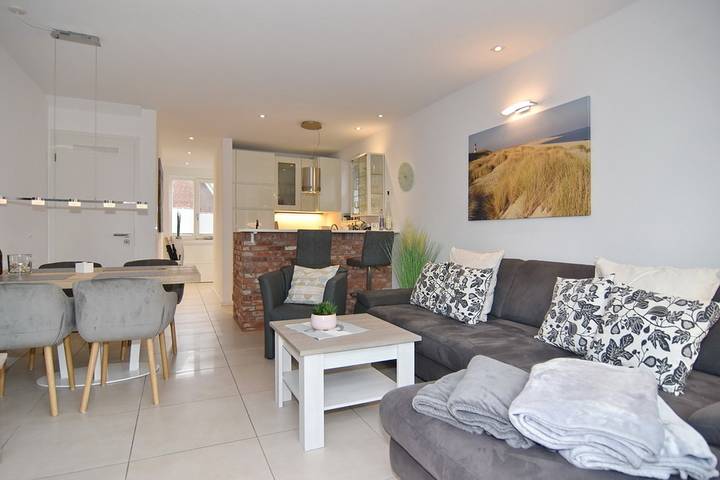 Ferienhaus für 6 Personen, mit Balkon und Sauna sowie Garten