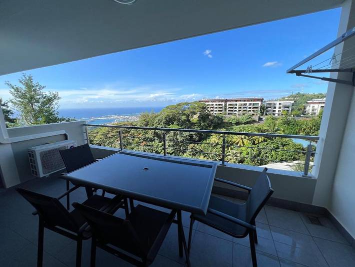 Gîte pour 2 personnes, avec piscine et terrasse dans Faa'a - 4