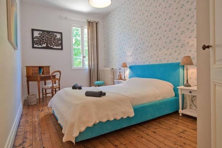 Location de vacances pour 12 personnes, avec jardin à Petit-Palais-et-Cornemps - 4