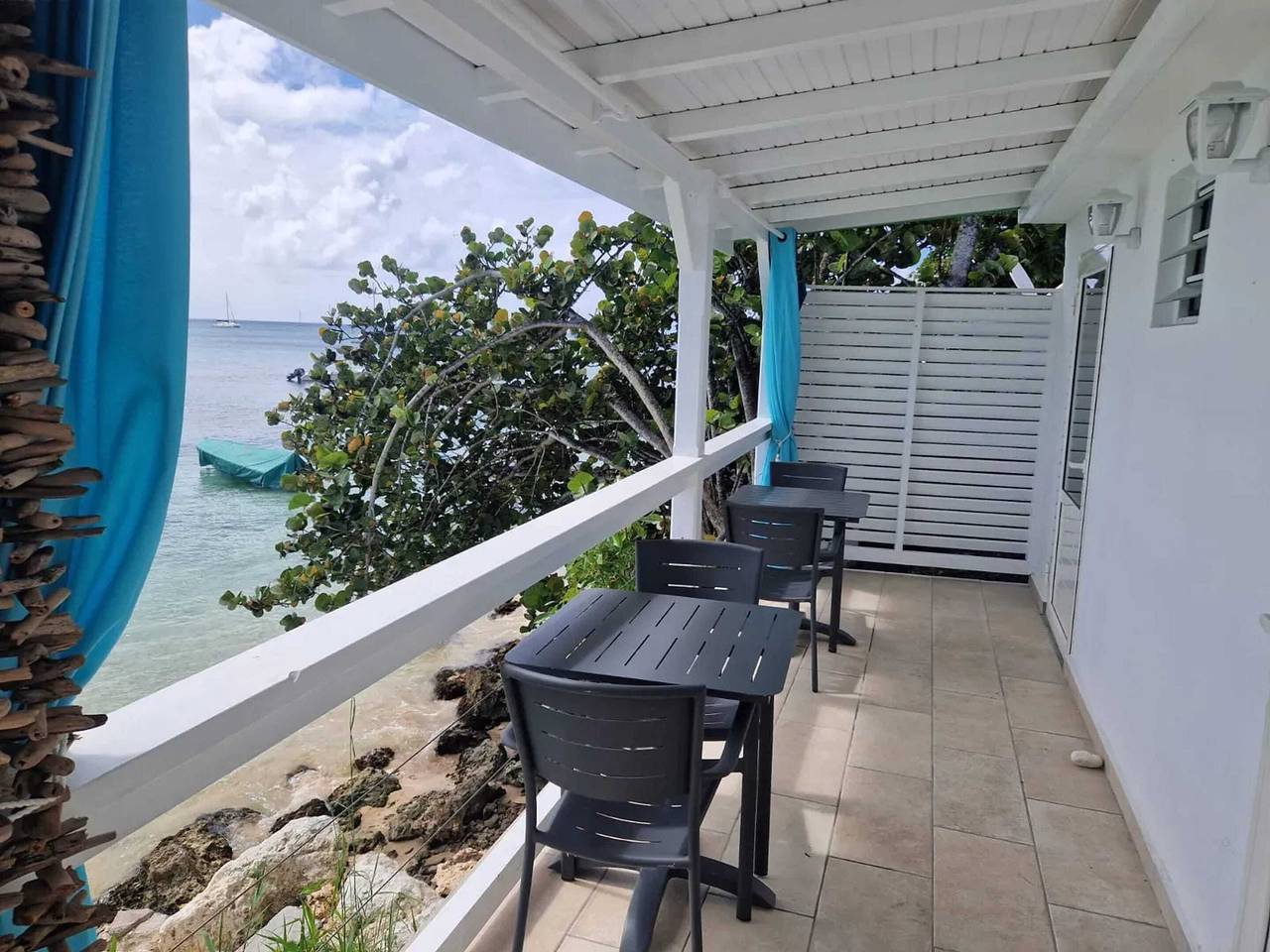 Casa cómoda en Saint Louis, 120 m², vista al mar in Baie-Mahault, Guadalupe