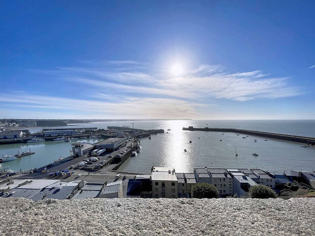 Appartement entier, Appartement Cocon avec Wifi et Parking près Plage in Granville, Côte de la Déroute