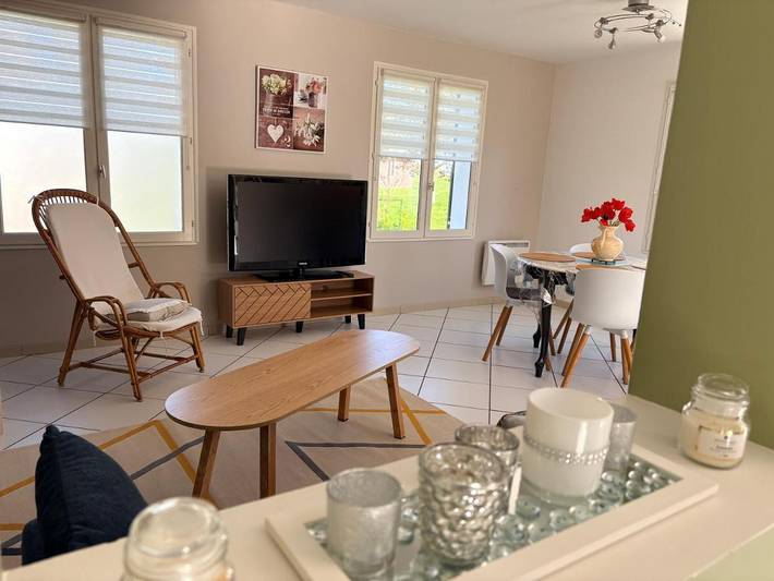 Location de vacances pour 4 personnes, avec jardin et terrasse à Arques-la-Bataille