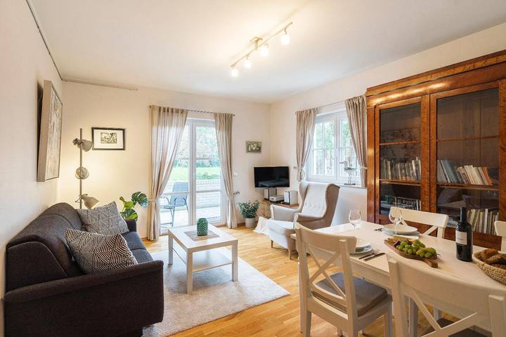 Ferienwohnung für 2 Personen, mit Sauna und Terrasse in Ahrenshoop