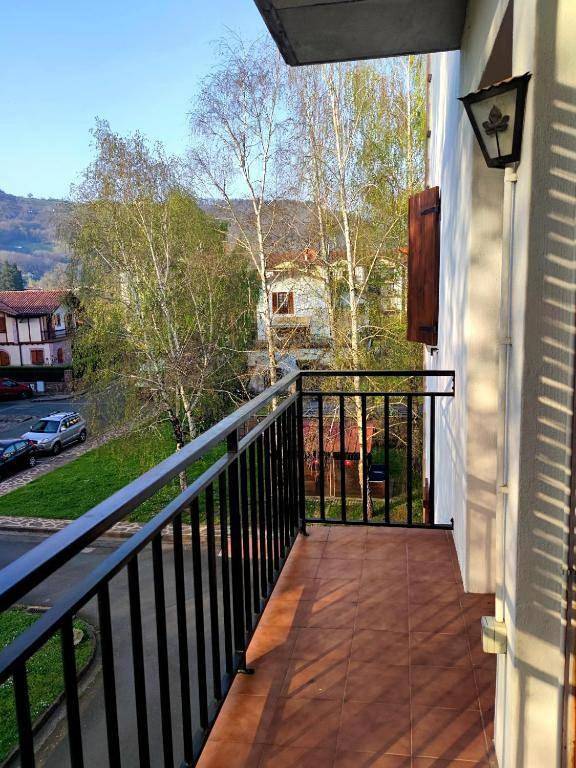 Gîte pour 7 personnes, avec vue et balcon dans Elizondo - 2