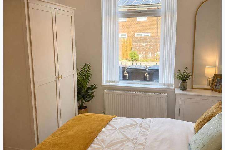 Manchester Oasis - Spacious 4 Bedroom House in Manchester, Greater Manchester