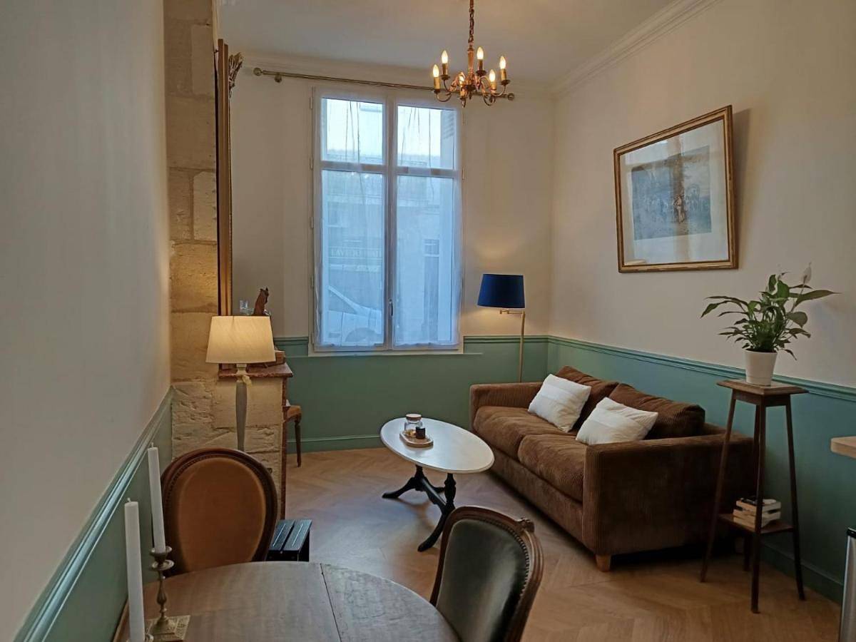 Appartement entier, Le Carnot - T2 raffiné au coeur de Libourne in Libourne, Région de Libourne