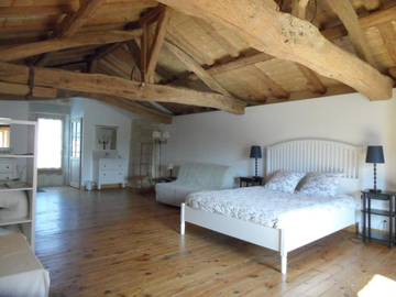 Chambre d’hôte pour 5 personnes, avec vue et jardin, animaux acceptés à Auros