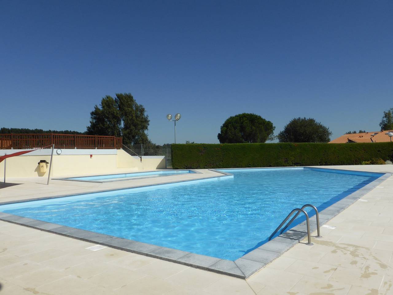Charmante maison 4/5 pers avec terrasse et jardin privé in La Palmyre, Les Mathes