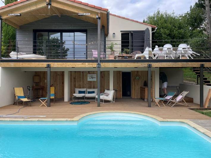 Location de vacances pour 8 personnes, avec piscine et vue sur le lac ainsi que terrasse et vue à Nailloux - 2
