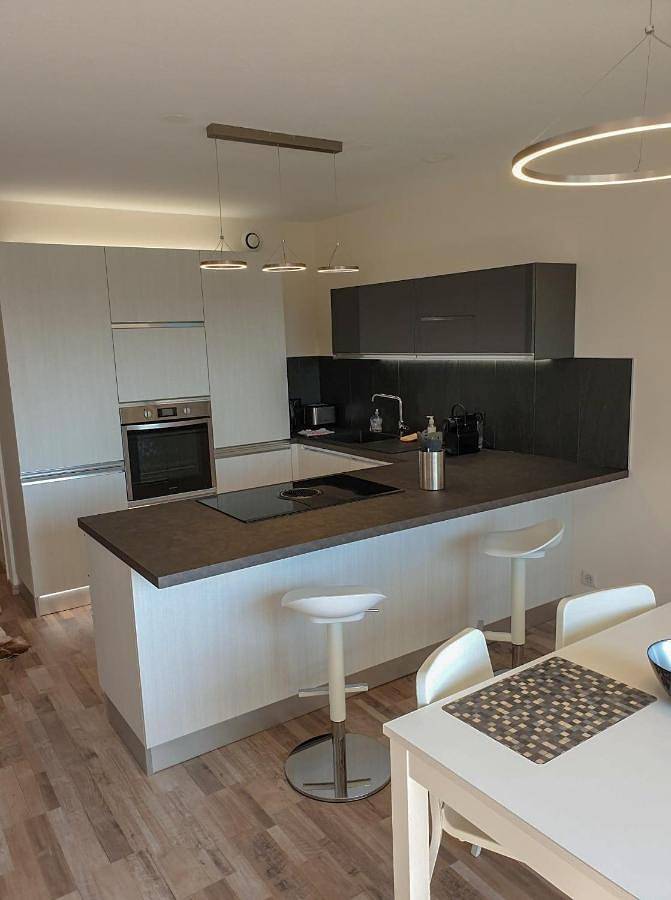 Appartement entier, Two-Bedroom Apartment in Baldersheim, Région de Mulhouse