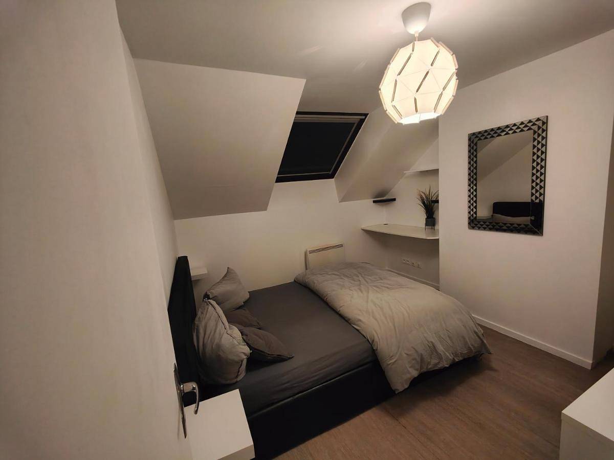 Appartement entier, One-Bedroom Apartment in Provins, Seine-et-Marne